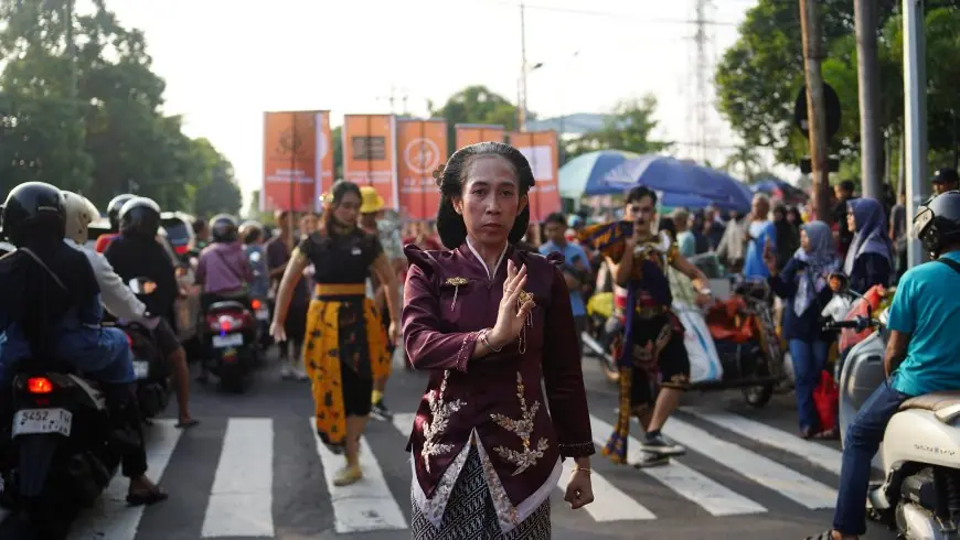 Rayakan Hari Tari Sedunia, Ratusan Penari Jombang Pentas 12 Jam Nonstop