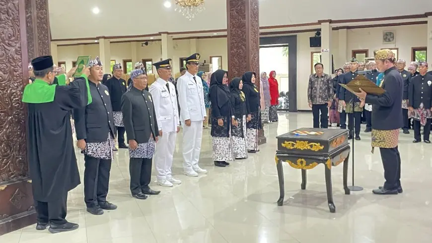 Bupati Lamongan Mutasi Puluhan Pejabat, Ini Alasannya