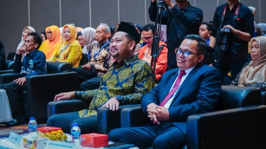 Rektor Baru Ungres Dilantik, Bupati Yani Tekankan Sinergi Kampus Hadapi Tantangan Global
