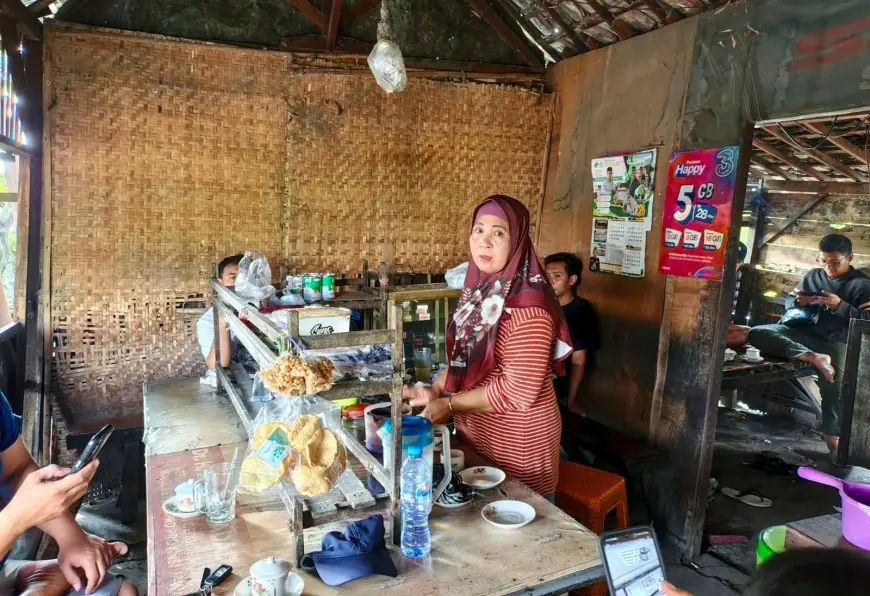 Warkop Makju Gresik, Aroma Khas Kopi Hitam Legendaris yang Racikannya Dibawa Jamaah Haji ke Mekkah