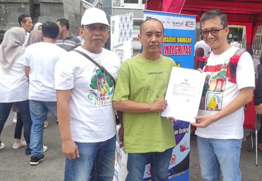 Inovasi Jemput Bola DPMPTSP Jombang: Program "Pinter Ngaji" Terbitkan NIB UMKM Gratis