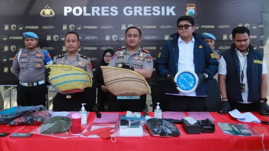 Arena Sabung Ayam di Gresik Digerebek, Polisi Amankan 6 Penjudi dan Barang Bukti