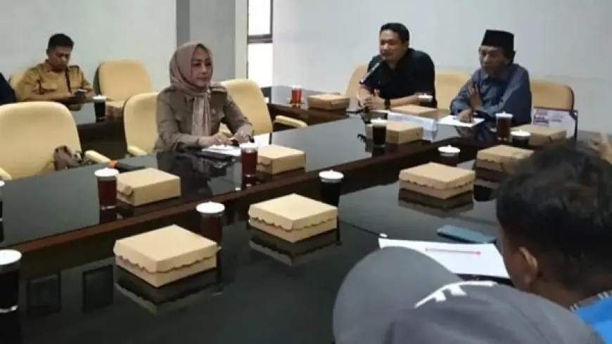 Komisi III DPRD Hearing Soal Bau Limbah CV Bumi Indah 