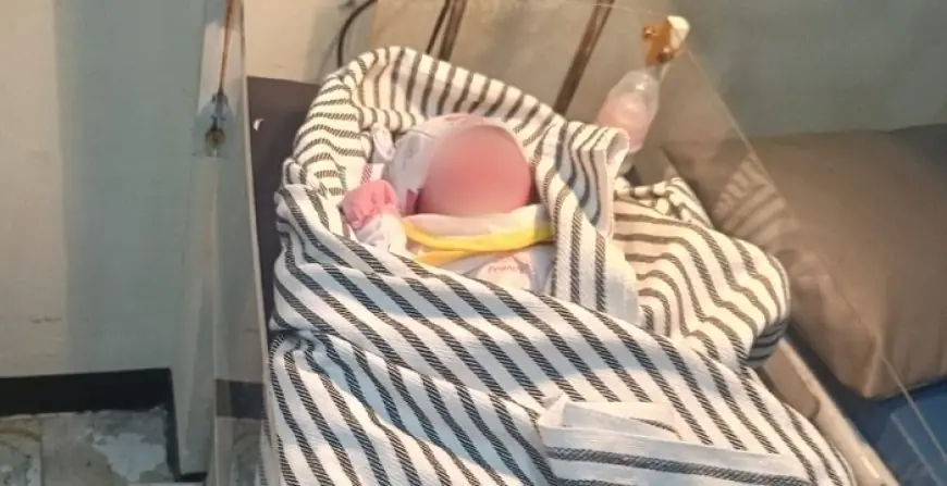 Haru, Belasan Pasangan Antre Adopsi Bayi yang Ditemukan dalam Kardus di Tulungagung