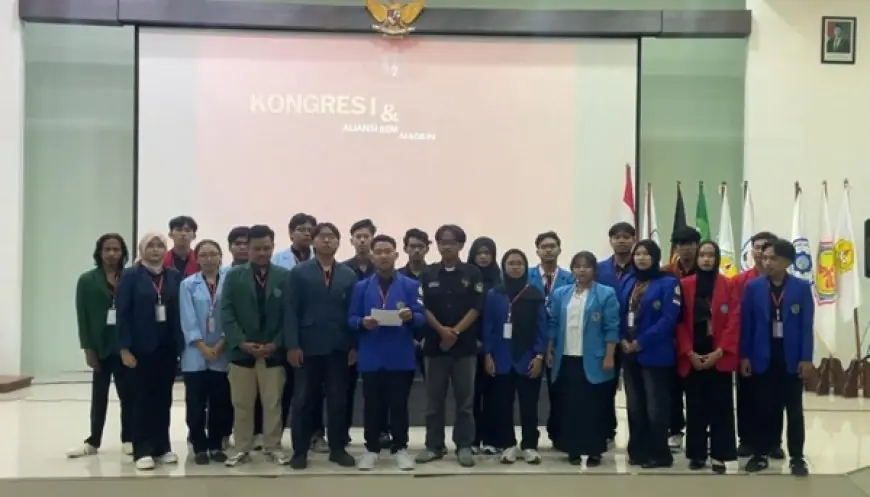 Sebut Demokrasi Dibajak Oligarki, Aliansi BEM Madiun Gelar Deklarasi di Kampus Unmer