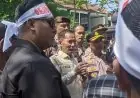 Respon Tuntutan Massa soal Korupsi dan Agraria, Plt Bupati Tulungagung Janjikan Transparansi
