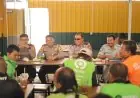 Ngopi Bareng Ojol, Satlantas Polres Gresik Perkuat Sinergi dan Budaya Tertib Lalu Lintas