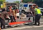 Gerobak Motor Es Batu di Lamongan Dihantam Truk, Satu Korban Luka Parah