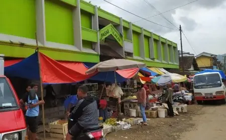 Meski Los Baru Sudah Siap, Tak Semua Pedagang Pasar Tulakan Mau Pindah
