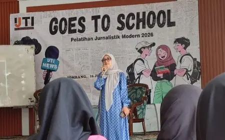 Diklat Jurnalistik Modern di Ponpes Al Lathifiyyah 2 Tambakberas, IJTI  Cetak Santriwati Melek Media Tanpa Hoaks