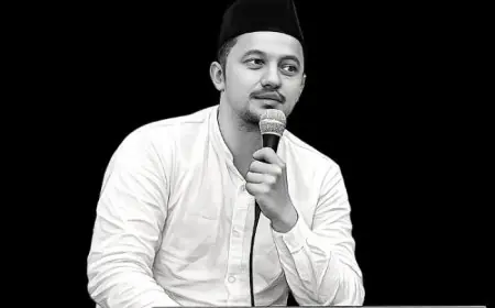 Mengembalikan Perkara kepada Ahli Ilmu: Gus Bahar Sorot Fenomena "Lipstik Genit" di Tengah Krisis Keteladanan