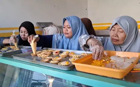 Janda di Gresik Belajar Bikin Pai Buah Lokal, Siwalan Disulap Jadi Peluang Usaha