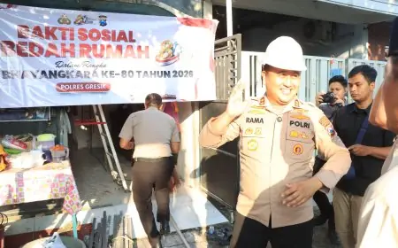 Bedah Rumah Purnawirawan Jadi Aksi Nyata Polres Gresik Sambut Hari Bhayangkara ke-80
