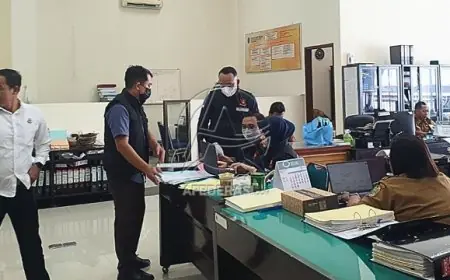 Geledah Kantor Disbudpar dan BPKAD, Penyidik Kejari Tulungagung Buru Bukti Pembelian Pendopo Kanjengan