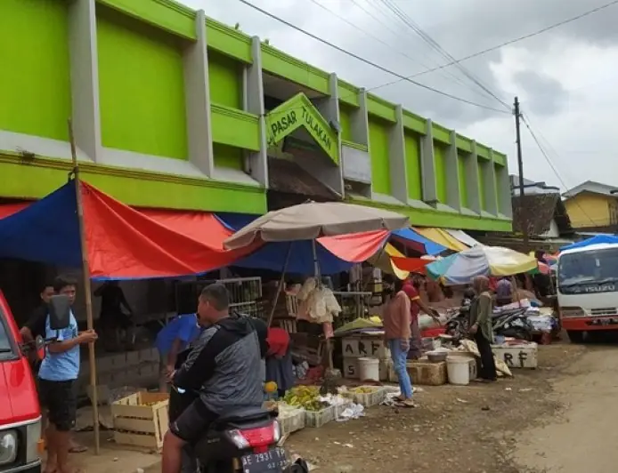 Meski Los Baru Sudah Siap, Tak Semua Pedagang Pasar Tulakan Mau Pindah