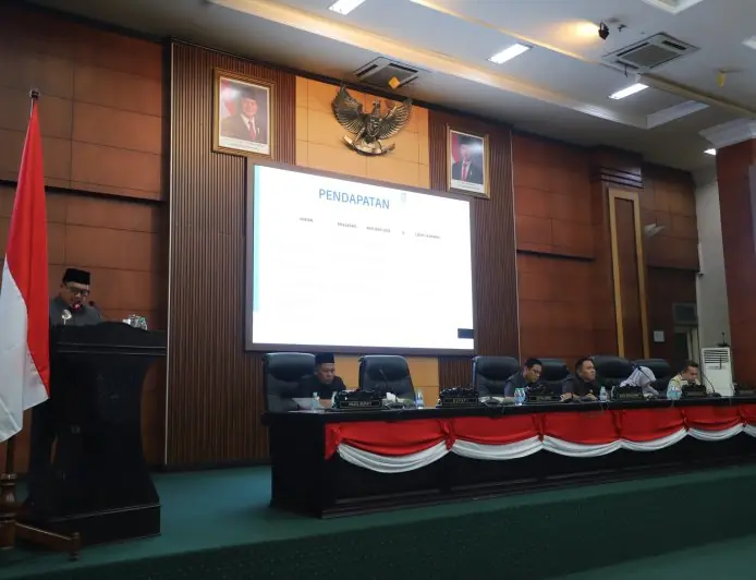 Rapat Paripurna DPRD, Bupati Sampaikan Nota Raperda APBD 2025 dan Raih Opini WTP Ke-13