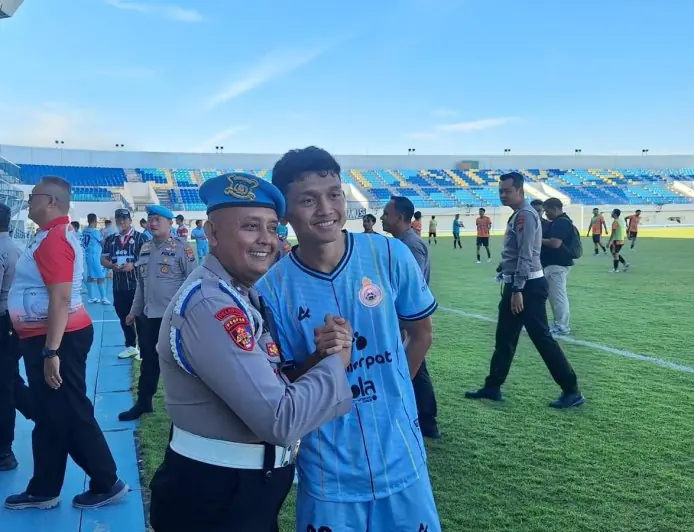 Dendi Sulistiawan, Si Anak Hilang Kembali ke Persela Lamongan
