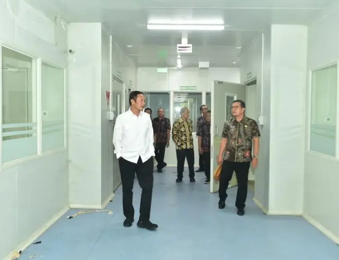 Kucurkan Rp1,3 Miliar dari DBHCHT, Pemkab Lamongan Sulap Eks RS Covid-19 Jadi Puskesmas