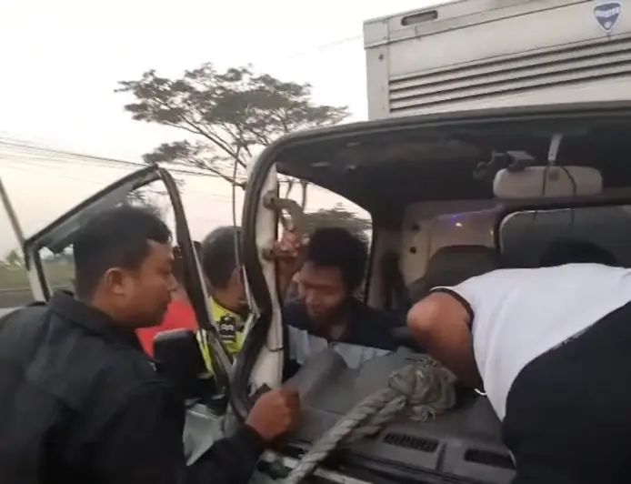 Kecelakaan Beruntun di Karanglangit Lamongan, 3 Orang Alami Luka-Luka
