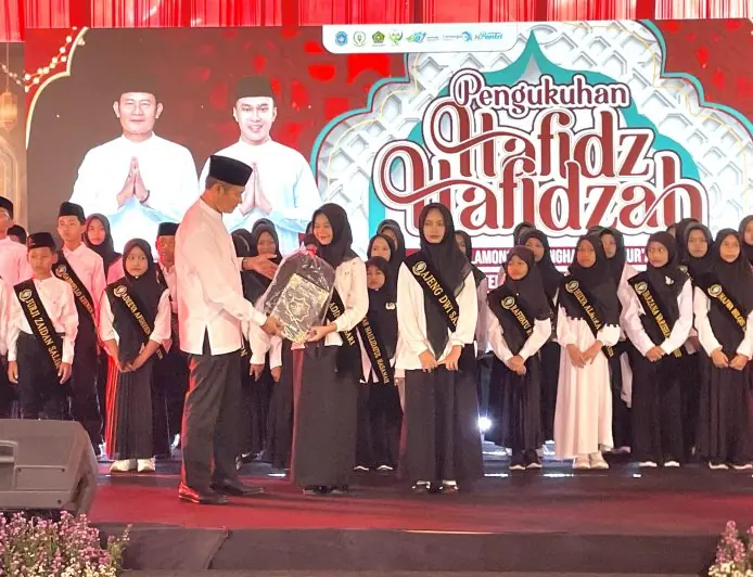 Pengukuhan Hafidz-Hafidzah Lamongan, 3.262 Peserta Terima Sertifikat Jalur Prestasi