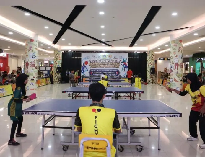 Gressmall Dispendik Gresik Gelar Turnamen Tenis Meja untuk Pembinaan Atlet Muda Berbakat