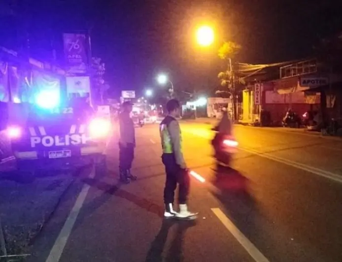 Kecelakaan Maut di Bringkang Gresik, Pemotor Terpental Lalu Tertabrak Pikap