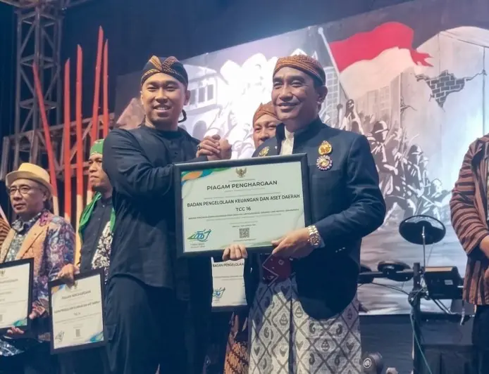 Sukses Sedot Animo Masyarakat, Lamongan Tempo Doeloe Resmi Ditutup: BPKAD Sabet Penghargaan Top Ten Green Office 2026