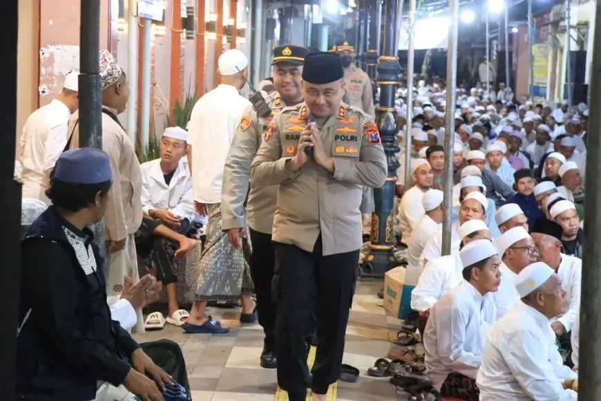 Lautan Jemaah Hadiri Haul Habib Abu Bakar Assegaf di Gresik, Ratusan Polisi Disiagakan