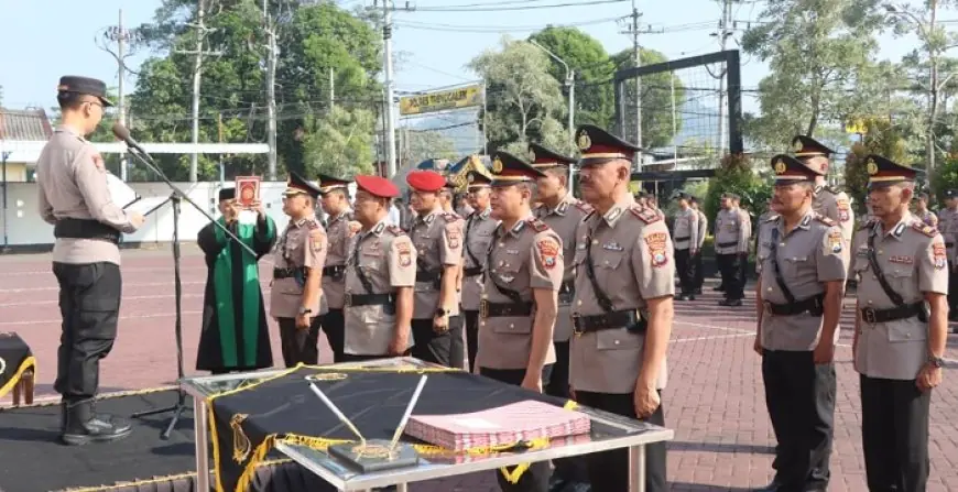 Polres Trenggalek Rotasi Sejumlah Pejabat Utama dan Kapolsek, Ini Daftar Lengkapnya