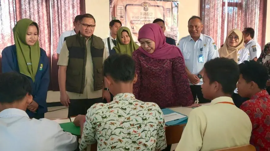 Gubernur Jatim Apresiasi SPMB Gresik yang Transparan dan Tertib Tanpa Antrean Panjang