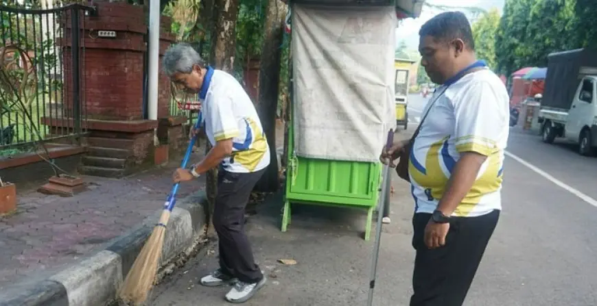 Peringati Hari Lingkungan Hidup, Sekda Trenggalek Pimpin Aksi Bersih Lingkungan