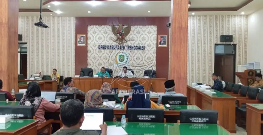 Pansus II DPRD Trenggalek Rampungkan Raperda Koperasi dan Usaha Mikro, Siap Ajukan ke Gubernur