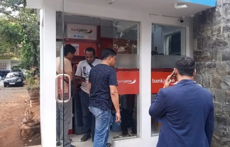 Resmob Polres Lamongan Tangkap Basah Terduga Pelaku Pembobolan ATM Bank Jatim