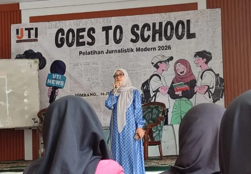 Diklat Jurnalistik Modern di Ponpes Al Lathifiyyah 2 Tambakberas, IJTI  Cetak Santriwati Melek Media Tanpa Hoaks