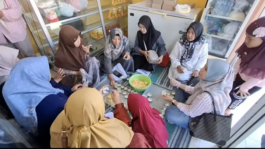 Janda di Gresik Belajar Bikin Pai Buah Lokal, Siwalan Disulap Jadi Peluang Usaha