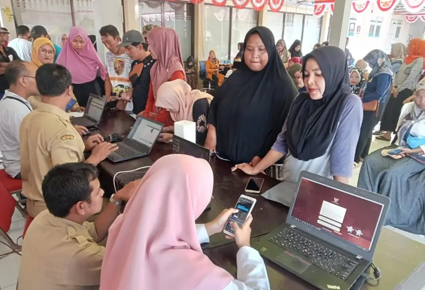 Festival Tumpeng Nasi Krawu KWGe 2026, Dispendukcapil Gresik Jemput Bola Hadirkan Layanan Adminduk Lengkap