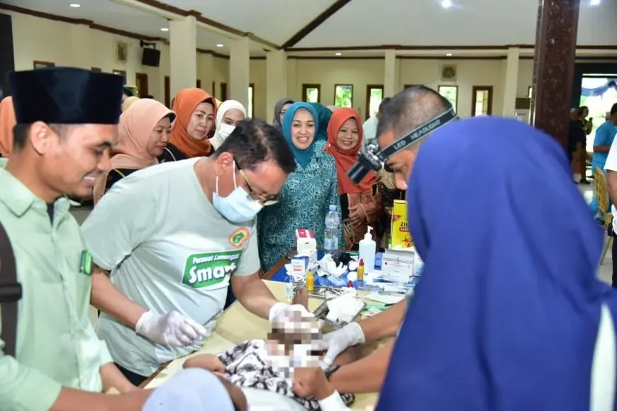 Peringati HJL ke-457 dan HKG PKK ke-54, TP PKK Lamongan Gelar Khitan Massal Gratis untuk 102 Anak