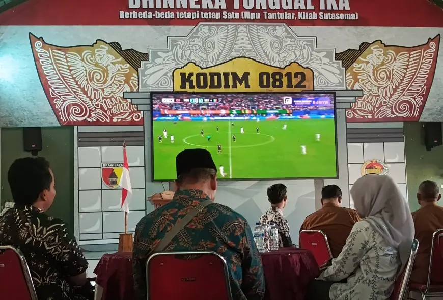 Kodim 0812 Lamongan Gelar Nobar Piala Dunia 2026 Bersama Tokoh Masyarakat