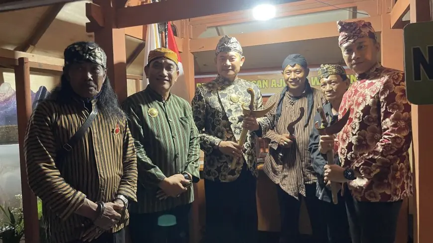 Ajang Nostalgia, Ribuan Warga Padati Festival Lamongan Tempo Doeloe