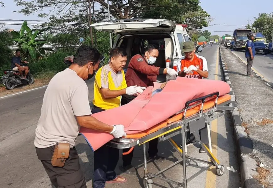 Gagal Menyalip di Jalur Poros Nasional Lamongan, Pemuda Asal Bojonegoro Tewas Terlindas Truk Box