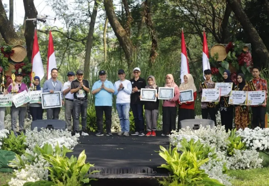 Jombang Eco Creative 2026: Bupati Warsubi Beri Apresiasi  Pahlawan Lingkungan