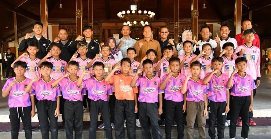 Siap Berlaga di Lamongan, Plt Bupati Tulungagung Lepas Kontingen Garudanesia