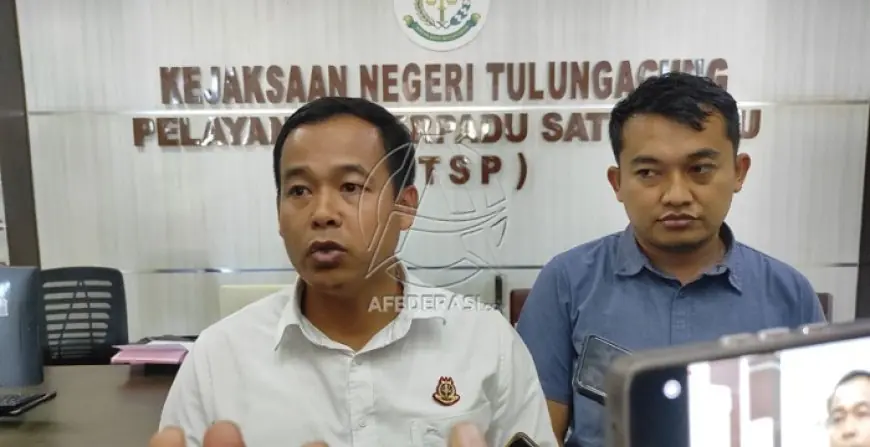 Kejari Tulungagung Geledah BPKAD dan Disbudpar, Usut Dugaan Mark-up Lahan Rp10,5 Miliar