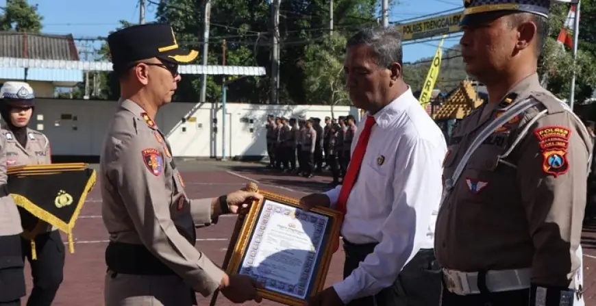 Cetak Prestasi Membanggakan, 13 Anggota Polres Trenggalek Diganjar Penghargaan