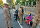 Operasi Dua Hari, Satpol PP Lamongan Jaring Belasan PKL dan Badut Jalanan