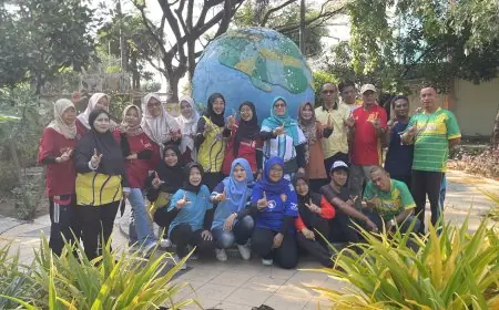Semarakkan Piala Dunia 2026, ASN di Lamongan Kompak Pakai Jersey Negara Peserta