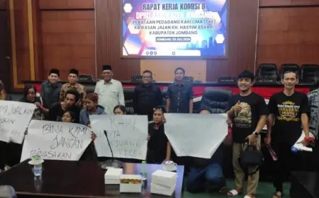 Hearing di DPRD Jombang, PKL Gerdupapak Dapat Angin Segar Status Zona Kuning Tetap Bertahan
