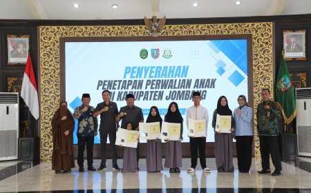 Bupati Jombang Resmi Serahkan Penetapan Perwalian untuk Lima Anak Asuh