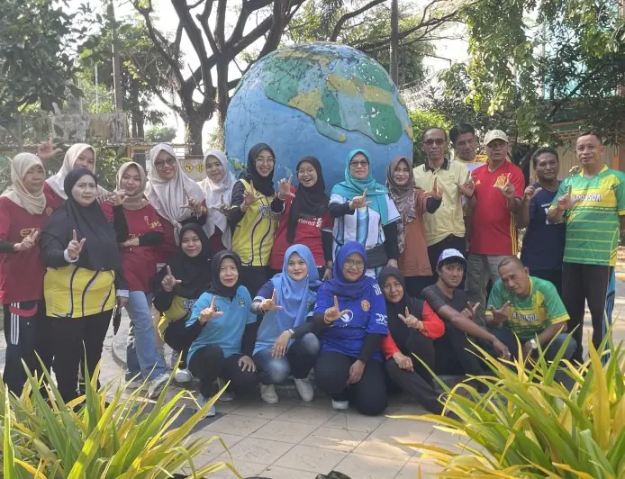Semarakkan Piala Dunia 2026, ASN di Lamongan Kompak Pakai Jersey Negara Peserta