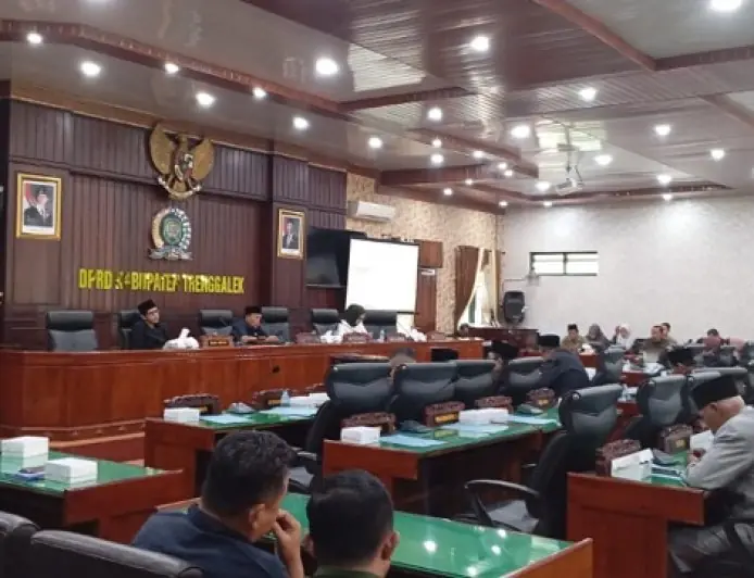Resmi Sahkan Perda LPJ APBD 2025, Pemkab Trenggalek Lakukan Relaksasi Pajak UMKM